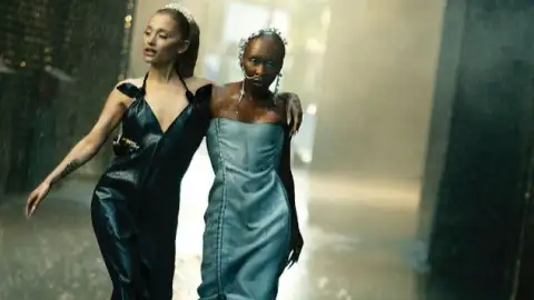 Veja a capa e as faixas da trilha sonora de "Wicked", com Ariana Grande e Cynthia Erivo no elenco! 